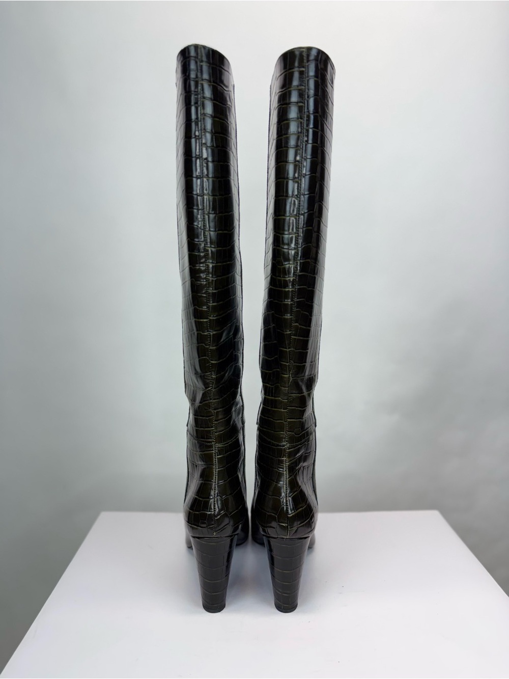 New Longchamp Croc Embossed Leather Knee High Boot Khaki Sz 10 - Picture 4 of 16